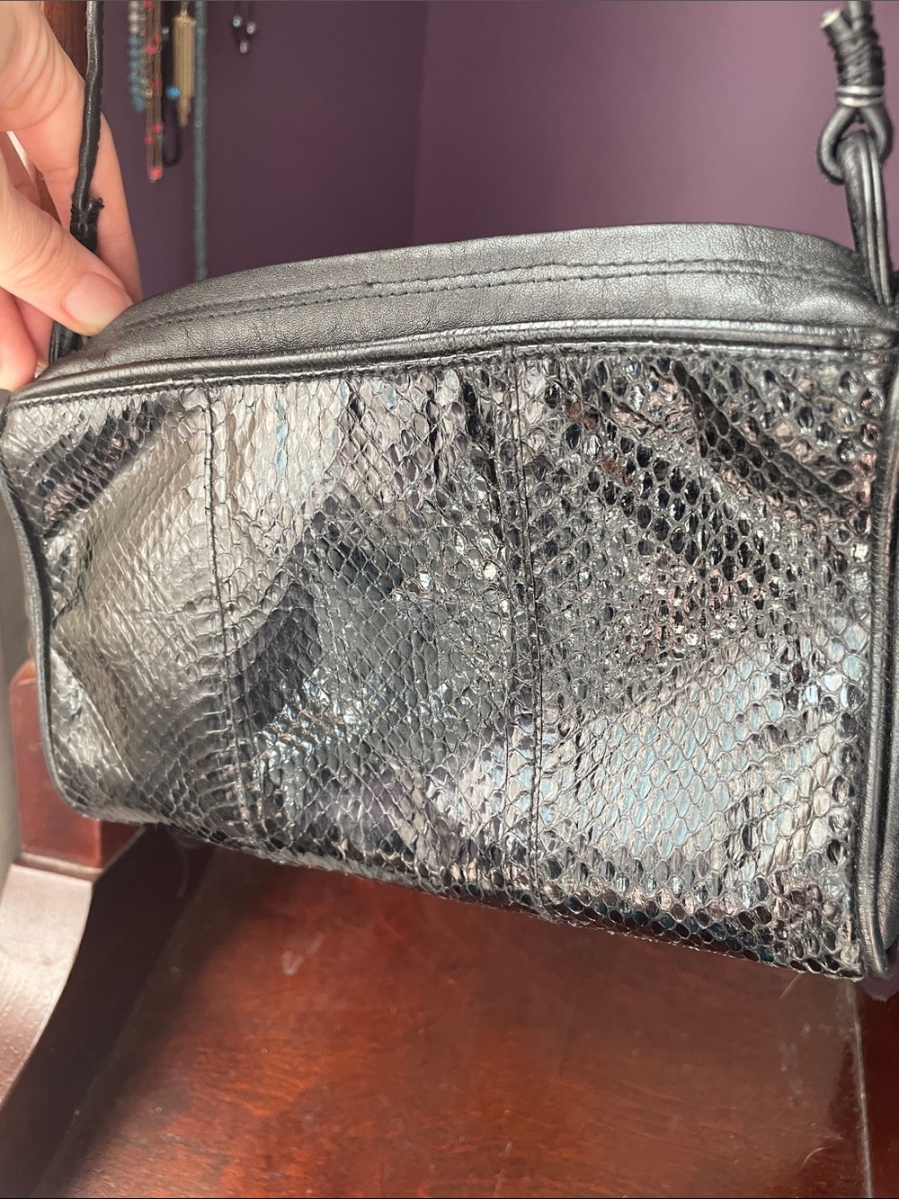 VTG LORD & TAYLOR GENUINE SNAKESKIN BAG - Picture 3 of 11